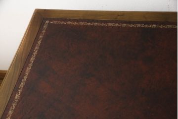 中古 バロッサバレンティ(VARO,S.A. VALENTI)　アンティーク風な取っ手と凝った造りの脚がアクセントのデスク(在宅用、ワークデスク、在宅ワーク用、両袖机、オフィスデスク)(定価約90万円)(R-061569)