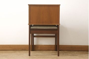 イギリスビンテージ　CHiPPY TELEPHONE SEATS　北欧スタイルのお部屋に取り入れたいテレフォンベンチ(サイドテーブル、スツール、電話台、ナイトテーブル、ヴィンテージ)(R-061573)