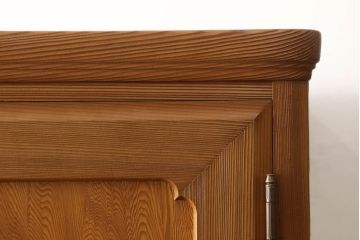 中古　民芸家具　屋久杉を贅沢に使用した木の温もりあふれる重ね箪笥(衣装箪笥、整理箪笥、和タンス、引き出し、チェスト)(R-061575)