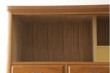 中古　民芸家具　屋久杉　和の雰囲気を高める彫刻がアクセントの重ね箪笥(引き出し、和たんす、整理箪笥、収納タンス、衣装箪笥、チェスト)(R-061576)