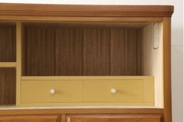 中古　民芸家具　屋久杉　和の雰囲気を高める彫刻がアクセントの重ね箪笥(引き出し、和たんす、整理箪笥、収納タンス、衣装箪笥、チェスト)(R-061576)