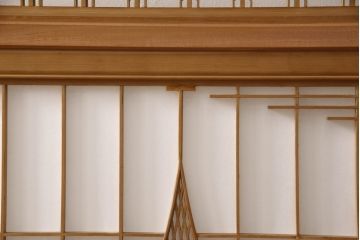 中古　最高級　枠欅(ケヤキ)　雄大な山岳風景を繊細な伝統木工技術で表現した組子入り衝立て(組子パーテーション、組子家具、つい立て)(R-061579)