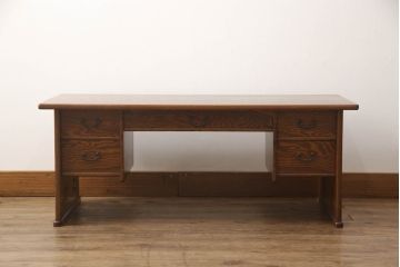 中古　美品　高級品　タモ材　指物工芸家具　漆塗り　捻梅の透かし彫りがかわいらしい文机(ローテーブル、両袖机、座机、デスク、在宅ワーク、在宅用)(R-061583)