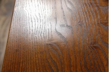 中古　美品　高級品　タモ材　指物工芸家具　漆塗り　捻梅の透かし彫りがかわいらしい文机(ローテーブル、両袖机、座机、デスク、在宅ワーク、在宅用)(R-061583)