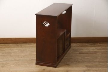 中古　美品　江戸指物　桑材　シンプルながら凝った造りが魅力の飾り棚(茶棚、茶箪笥、違い棚、戸棚、収納棚)(R-061588)