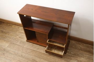 中古　美品　江戸指物　桑材　シンプルながら凝った造りが魅力の飾り棚(茶棚、茶箪笥、違い棚、戸棚、収納棚)(R-061588)