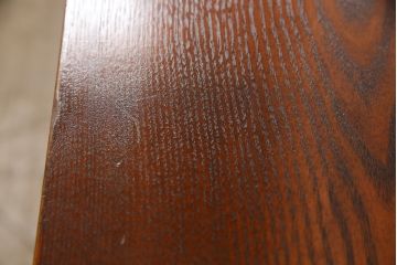 中古　美品　江戸指物　桑材　シンプルながら凝った造りが魅力の飾り棚(茶棚、茶箪笥、違い棚、戸棚、収納棚)(R-061588)