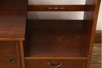 中古　美品　江戸指物　桑材　シンプルながら凝った造りが魅力の飾り棚(茶棚、茶箪笥、違い棚、戸棚、収納棚)(R-061588)