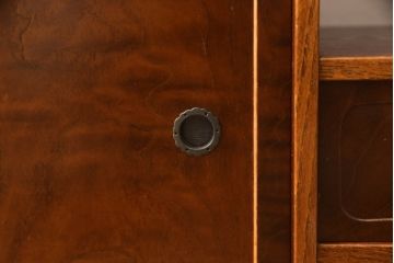 中古　美品　江戸指物　桑材　シンプルながら凝った造りが魅力の飾り棚(茶棚、茶箪笥、違い棚、戸棚、収納棚)(R-061588)