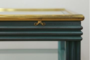 中古　バロッサバレンティ(VARO,S.A. VALENTI)　アルタミラ　グリーンカラーがおしゃれなサイドテーブル(ガラステーブル、ナイトテーブル、店舗什器)(R-061589)