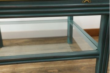 中古　バロッサバレンティ(VARO,S.A. VALENTI)　アルタミラ　グリーンカラーがおしゃれなサイドテーブル(ガラステーブル、ナイトテーブル、店舗什器)(R-061589)