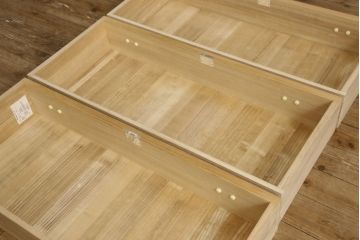 中古　高島屋　伝統工芸士　椿春雄作　凛とした佇まいが魅力の加茂総桐箪笥(胴丸、総桐たんす、引き出し、着物箪笥、和タンス)(R-061595)