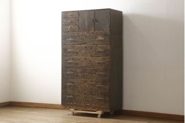 和製ビンテージ　高級杉材　内部桐材　浮造り仕上げの杢目が目を惹く高級和箪笥(和タンス、和たんす、桐箪笥、桐たんす、衣装箪笥、収納箪笥、チェスト、引き出し、ヴィンテージ)(R-061597)