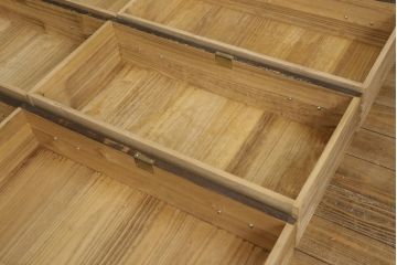 和製ビンテージ　高級杉材　内部桐材　浮造り仕上げの杢目が目を惹く高級和箪笥(和タンス、和たんす、桐箪笥、桐たんす、衣装箪笥、収納箪笥、チェスト、引き出し、ヴィンテージ)(R-061597)