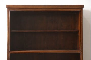 中古　超美品　希少サイズ　ニレ材　3尺薄型　すっきりとした佇まいが上品な水屋箪笥(食器棚、戸棚、収納棚、キャビネット)(R-061601)