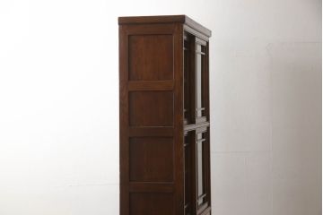 中古　超美品　希少サイズ　ニレ材　3尺薄型　すっきりとした佇まいが上品な水屋箪笥(食器棚、戸棚、収納棚、キャビネット)(R-061601)