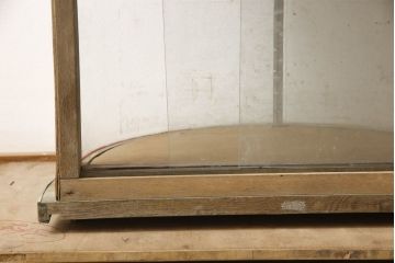 和製アンティーク　希少デザイン!!　Rガラス　懐かしさ漂う!たばこ屋さんの縦型ガラスケース(ショーケース、陳列棚、飾り棚、店舗什器、ディスプレイ棚、曲げガラス)(R-061604)