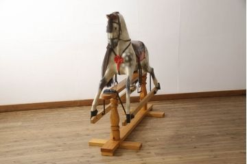 アンティーク雑貨　トム・コブリー(TOM COBLEY TOYS)　リアルな造形のロッキングホース(木馬)(R-061606)