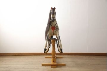 アンティーク雑貨　トム・コブリー(TOM COBLEY TOYS)　リアルな造形のロッキングホース(木馬)(R-061606)