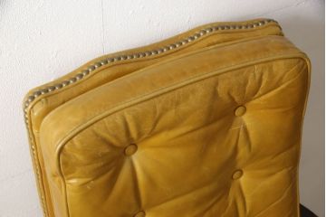 中古　DREXEL HERITAGE(ドレクセルヘリテイジ)　イエローカラーが空間のアクセントになるエグゼクティブデスクチェア(オフィスチェア、回転チェア、アームチェア)(R-061607)