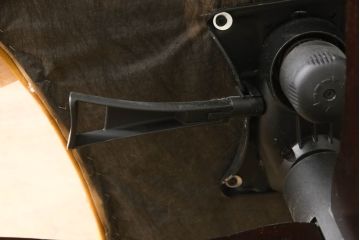 中古　DREXEL HERITAGE(ドレクセルヘリテイジ)　イエローカラーが空間のアクセントになるエグゼクティブデスクチェア(オフィスチェア、回転チェア、アームチェア)(R-061607)