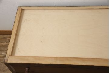 中古　松本民芸家具　天板リメイク　和・洋どちらにも取り入れやすい!シックな佇まいが魅力のローチェスト(ローボード、サイドチェスト、引き出し)(R-061621)