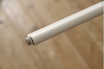 中古　美品　Cassinaixc.(カッシーナイクスシー)　RITMO(リトモ)　清潔感のあるスタイリッシュな空間づくりに活躍するダイニングテーブル(4人掛け、4P、6人掛け、6P、食卓、作業台、ワークデスク、店舗什器)(定価約26万円)(R-061630)