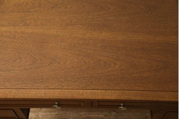 中古　DREXEL HERITAGE(ドレクセルヘリテイジ)　Triune(トライユン)　クラシックなデザインがステキなニーホールデスク(両袖デスク、机、ワークデスク、在宅ワーク用、在宅用)(定価約41万円)(R-061633)