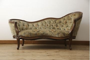 中古　カリモク家具(karimoku)　domani(ドマーニ)　Louis(ルイ)XVシリーズ　シェーズロング　流れる曲線が優雅なカウチソファ(二人掛け、2P、長椅子)(R-061635)