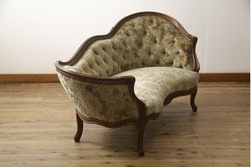 中古　カリモク家具(karimoku)　domani(ドマーニ)　Louis(ルイ)XVシリーズ　シェーズロング　流れる曲線が優雅なカウチソファ(二人掛け、2P、長椅子)(R-061635)