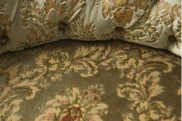 中古　カリモク家具(karimoku)　domani(ドマーニ)　Louis(ルイ)XVシリーズ　シェーズロング　流れる曲線が優雅なカウチソファ(二人掛け、2P、長椅子)(R-061635)