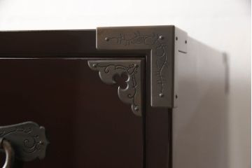 中古　超美品　仙台箪笥　KB-7BD　表面欅(ケヤキ)材　内部桐材　木地呂漆塗り　重厚な佇まいが貫禄漂う四尺野郎箪笥(衣装タンス、和タンス、収納箪笥、引き出し)(定価約100万円)(R-061638)