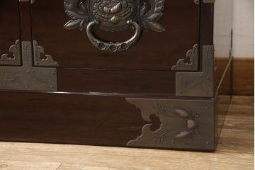 中古　超美品　仙台箪笥　KB-7BD　表面欅(ケヤキ)材　内部桐材　木地呂漆塗り　重厚な佇まいが貫禄漂う四尺野郎箪笥(衣装タンス、和タンス、収納箪笥、引き出し)(定価約100万円)(R-061638)