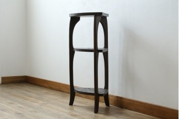 中古　伝統工芸　日光彫り　ダイナミックな花の意匠が存在感のあるコーナーラック　(R-061658)