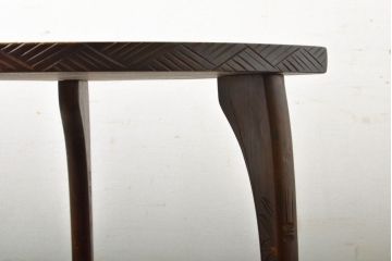 中古　伝統工芸　日光彫り　ダイナミックな花の意匠が存在感のあるコーナーラック(飾り台、花台)(R-061658)