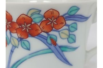 今泉今右衛門　色鍋島　今泉今右衛門窯　錦露草絵　紅葉椀　カップ&ソーサー(共箱付き、赤絵、色絵付、C&S)(R-061659)
