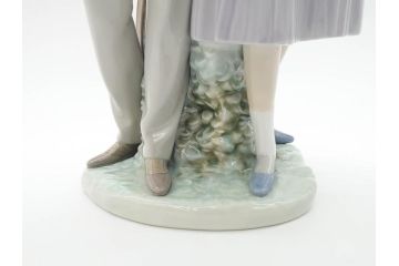 スペイン　リヤドロ　LLADRO　ゴルフのカップル　躍動感溢れる造りが素敵なフィギュリン(箱なし、陶器人形、置物、オブジェ)(R-061660)