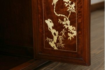和製ビンテージ　上手物!!　花梨(カリン)材　象嵌入り　上質な和の空間づくりにオススメの飾り棚(茶棚、茶箪笥、違い棚、戸棚、収納棚、ヴィンテージ)(R-061666)