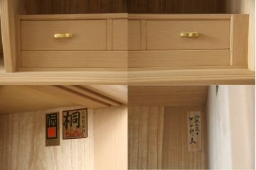 中古　伝統工芸士・中田静夫作　花の絵柄がかわいらしくも品を感じさせる紀州箪笥(大丸、桐たんす、衣装箪笥、和タンス、引き出し)(定価約220万円)(R-061669)