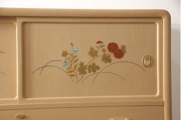 中古　伝統工芸士・中田静夫作　花の絵柄がかわいらしくも品を感じさせる紀州箪笥(大丸、桐たんす、衣装箪笥、和タンス、引き出し)(定価約220万円)(R-061669)