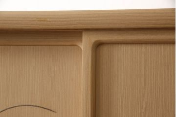 中古　伝統工芸士・中田静夫作　花の絵柄がかわいらしくも品を感じさせる紀州箪笥(大丸、桐たんす、衣装箪笥、和タンス、引き出し)(定価約220万円)(R-061669)