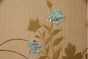 中古　伝統工芸士・中田静夫作　花の絵柄がかわいらしくも品を感じさせる紀州箪笥(大丸、桐たんす、衣装箪笥、和タンス、引き出し)(定価約220万円)(R-061669)