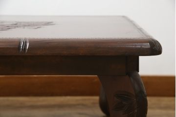 和製ビンテージ　大胆かつ繊細な彫刻が美しい日光彫りのローテーブル(座卓、リビングテーブル、センターテーブル、ヴィンテージ)(R-061671)