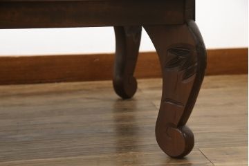 和製ビンテージ　大胆かつ繊細な彫刻が美しい日光彫りのローテーブル(座卓、リビングテーブル、センターテーブル、ヴィンテージ)(R-061671)