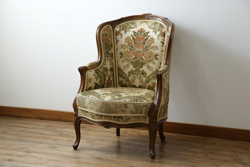 フランスアンティーク　エレガントな空間を演出する1人掛けソファ　(R-061677)