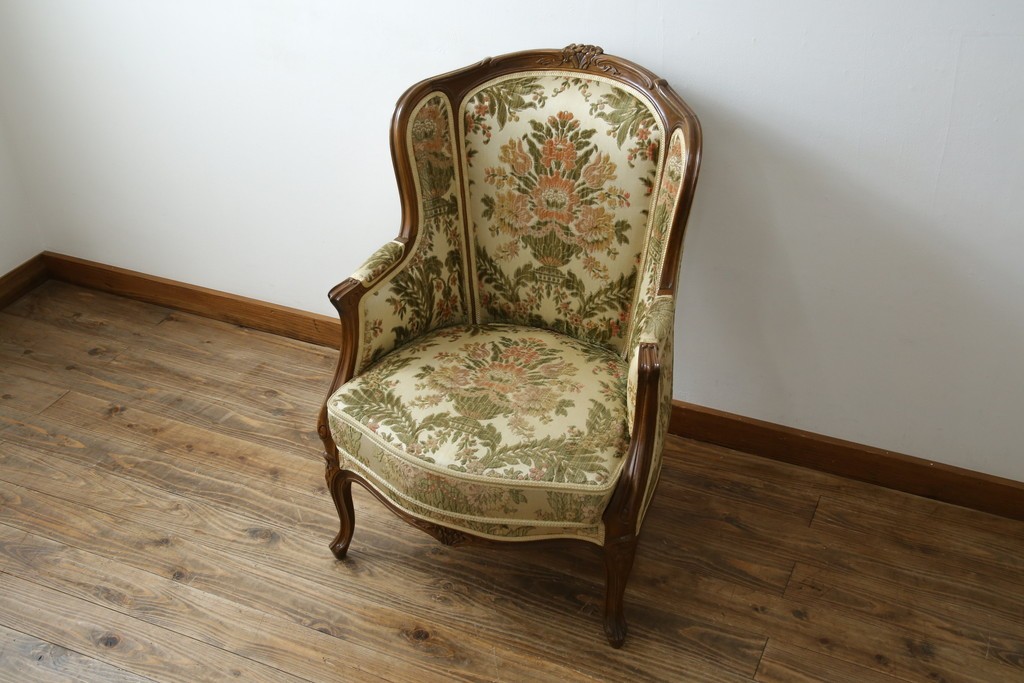 フランスアンティーク　エレガントな空間を演出する1人掛けソファ　(R-061677)