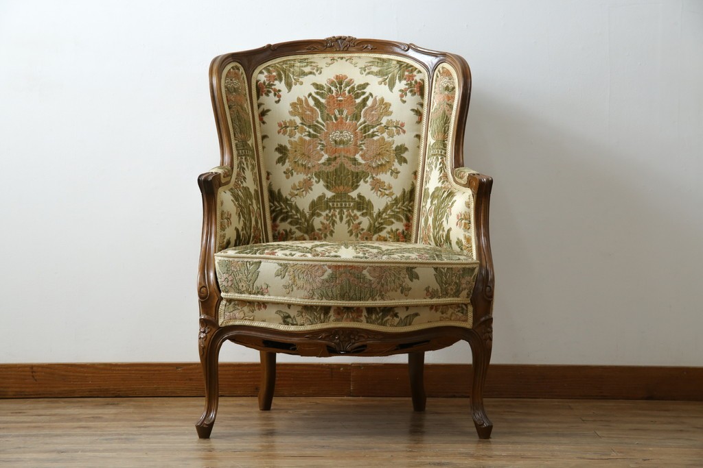 フランスアンティーク　エレガントな空間を演出する1人掛けソファ　(R-061677)