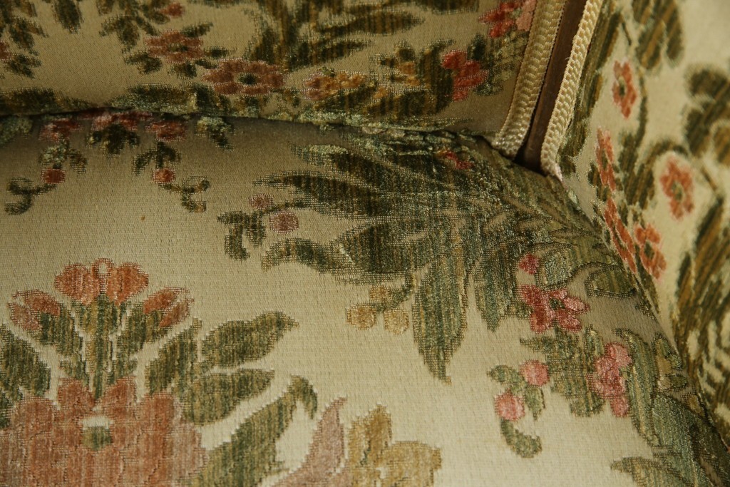 フランスアンティーク　エレガントな空間を演出する1人掛けソファ　(R-061677)