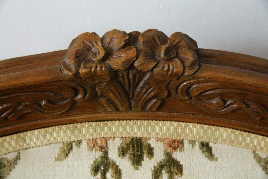 フランスアンティーク　エレガントな空間を演出する1人掛けソファ　(R-061677)