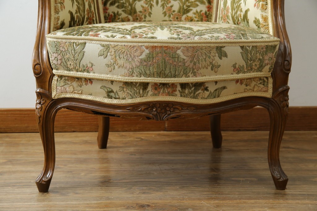 フランスアンティーク　エレガントな空間を演出する1人掛けソファ　(R-061677)